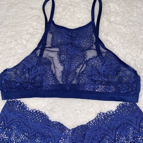 Vs Limited Edition Body by Victoria Lace&Mesh High Neck - Picture 3 of 8